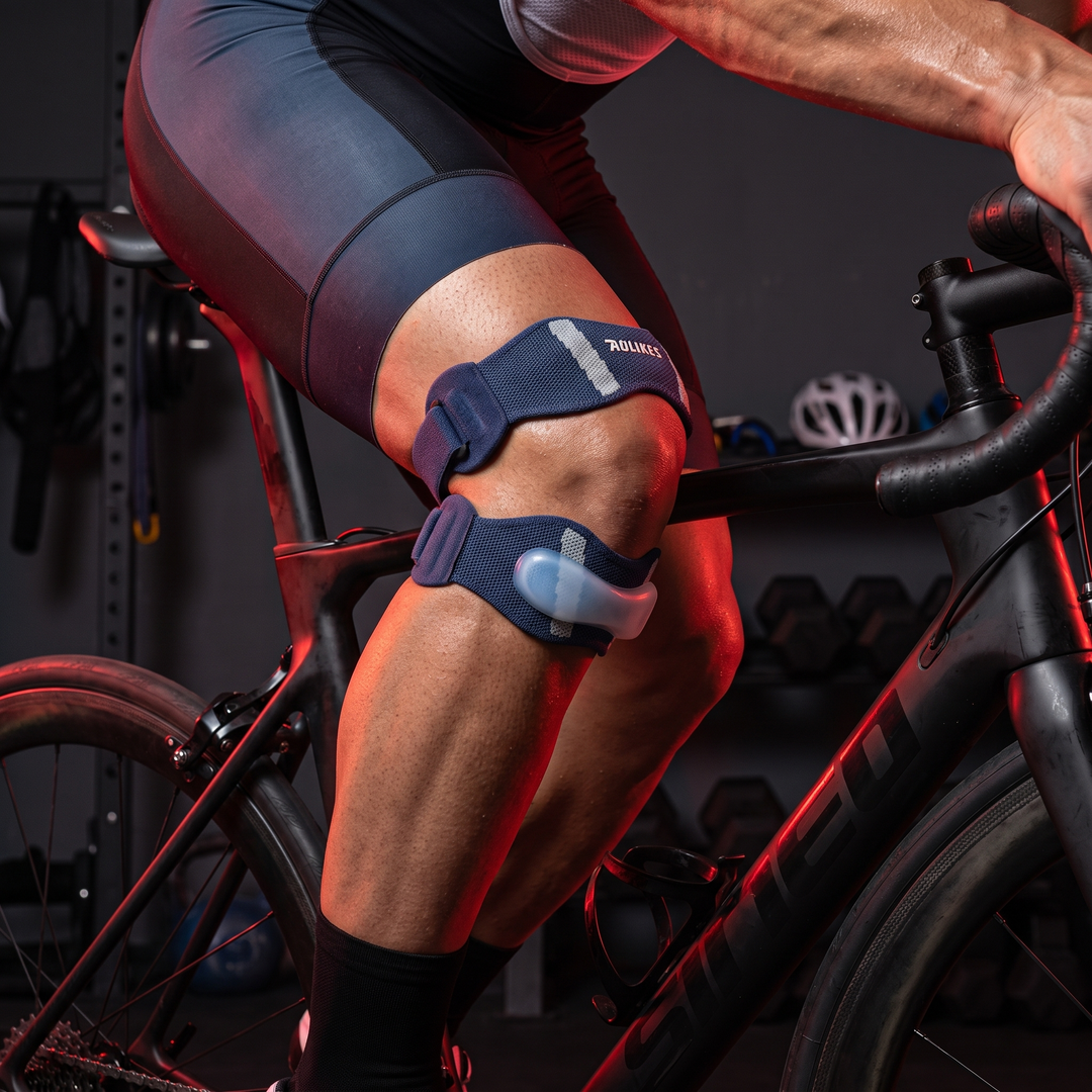 Adjustable Patella Knee Strap with Ergonomic Silicone Pad Patellar Tendon Support Compression Brace Breathable Sports Knee Band for Running Cycling Fitness