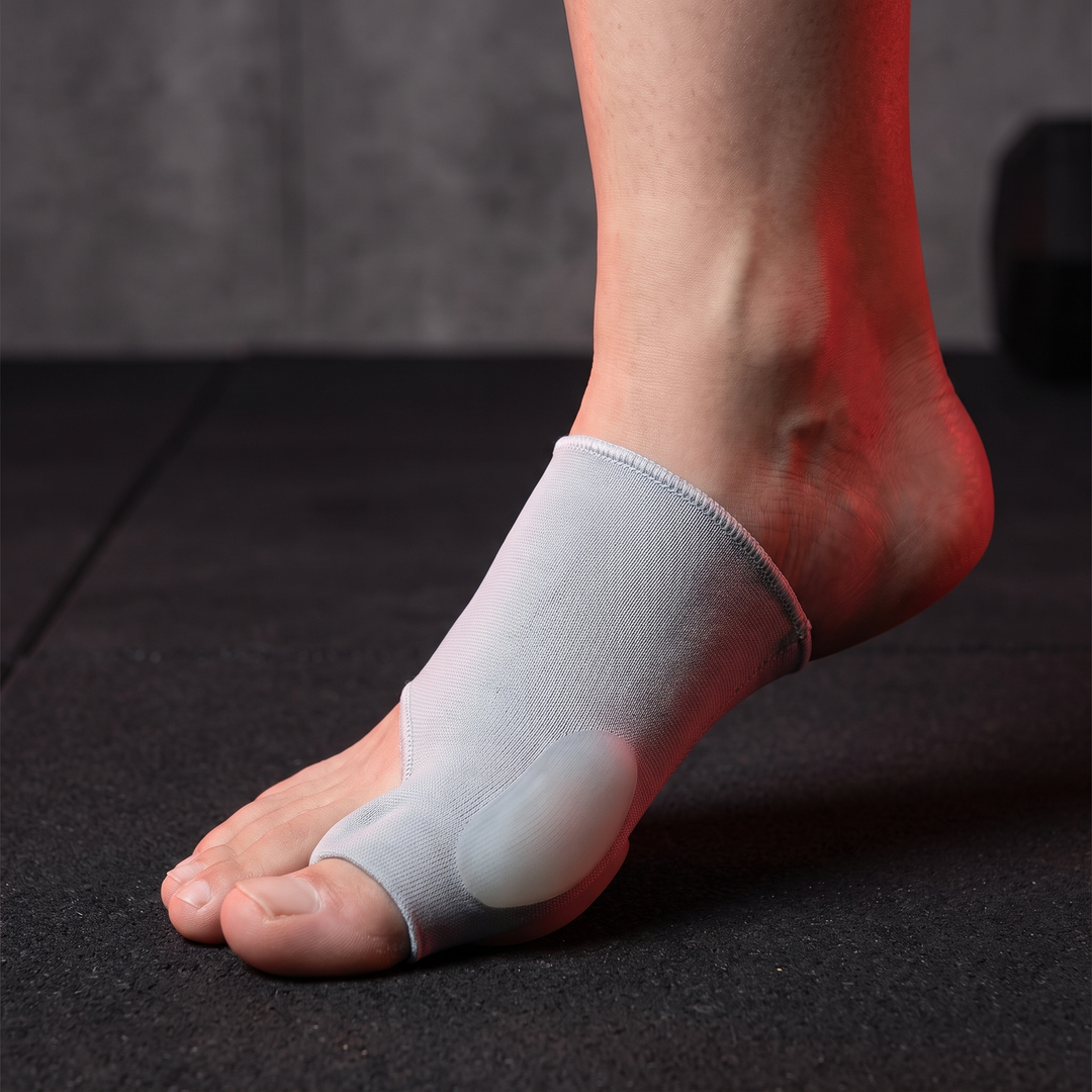Adjustable Toe Separator Bunion Corrector Hallux Valgus Straightener Orthotic Foot Alignment Corrector Pedicure Sock Toe Spacer for Men Women Daily Use