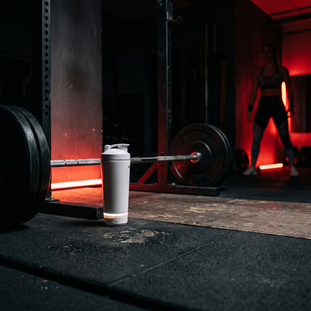 Electric Protein Shaker Bottle 650ml Automatic Mixing Cup Blender Bottle for Gym Fitness Workout Protein Powder Smoothie Milk Coffee Home Outdoor Use