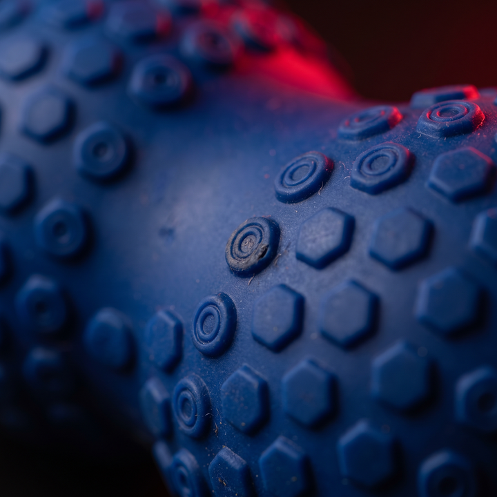 Rechargeable Vibrating Massage Ball Peanut Massager 5 Speed Foam Roller for Muscle Recovery Mobility Fitness Yoga Relaxation Portable
